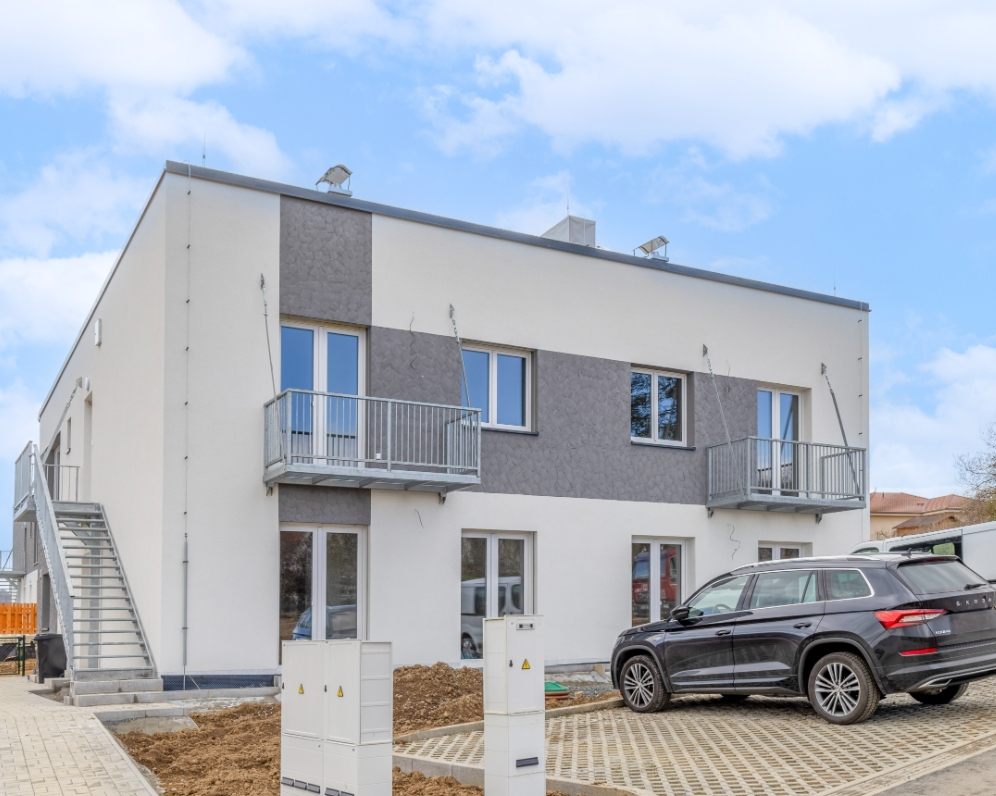 Prodej bytu 2+kk s balkonem, ulice Habrová, Blovice